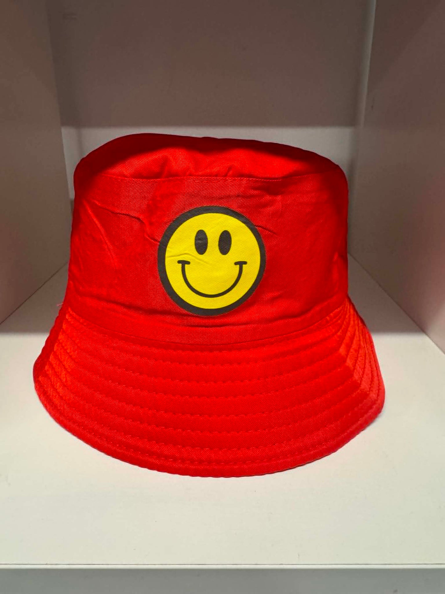 Red smiley face patch bucket hat | Novelty hats Belfast NI