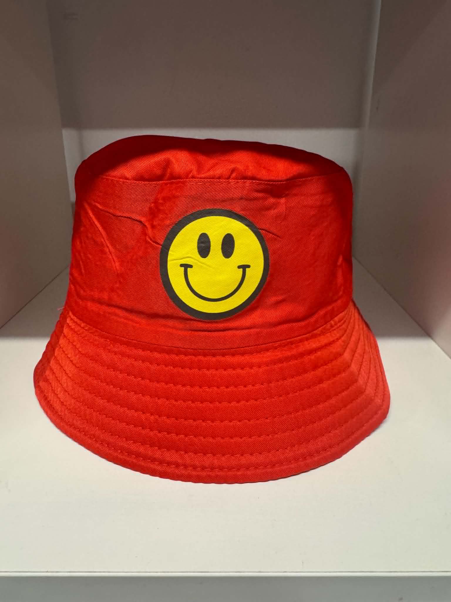 Red smiley face patch bucket hat | Novelty hats Belfast NI