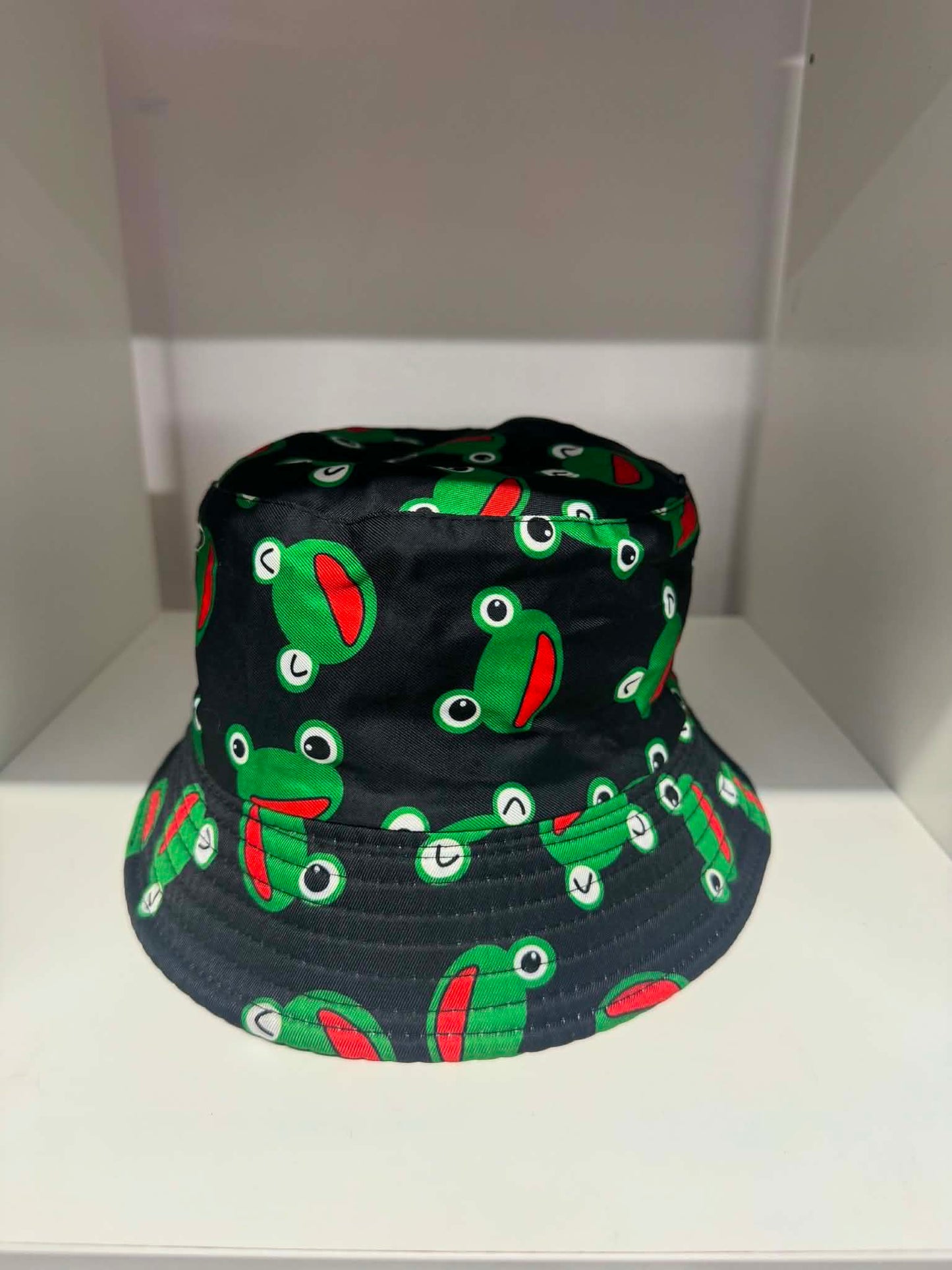 Black all-over frog print bucket hat | Novelty festival hats Belfast NI