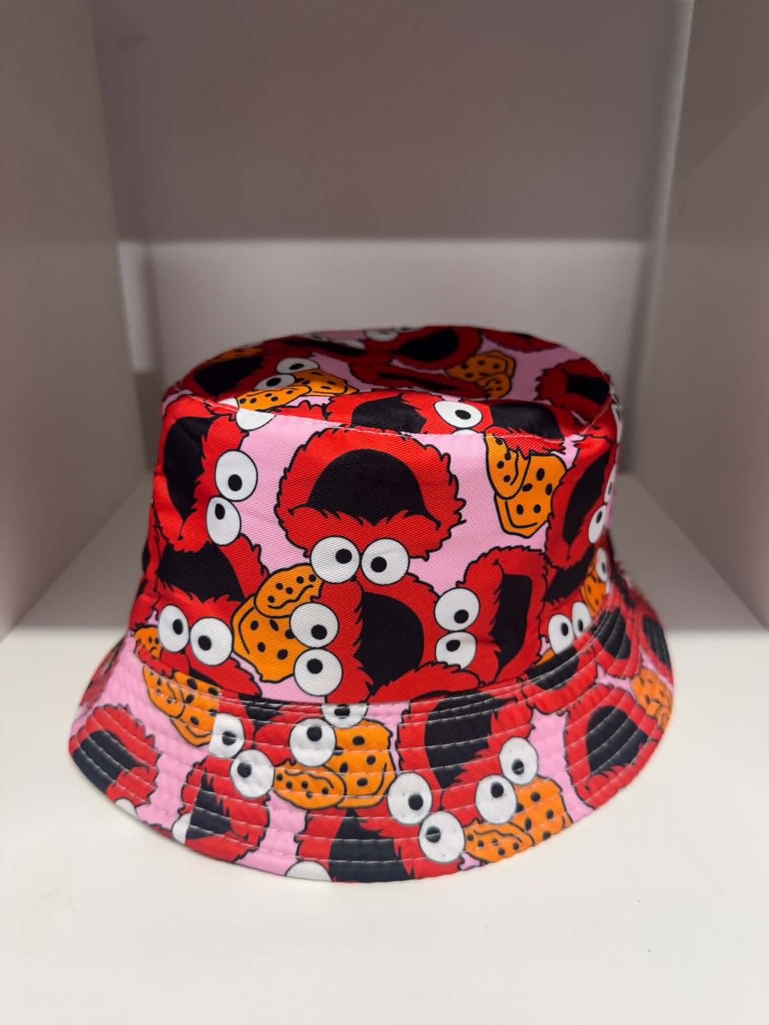 Elmo character print bucket hat | Kids character hats Belfast NI